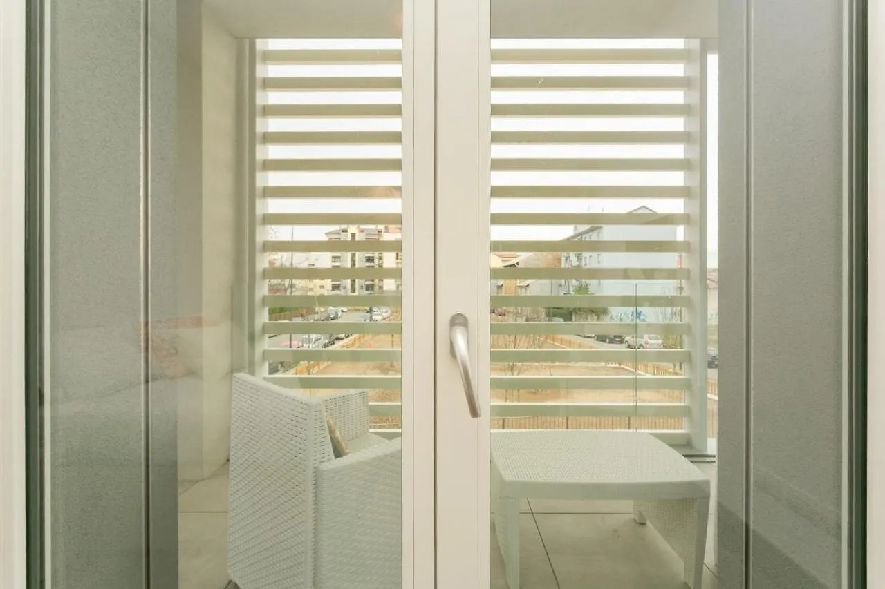 The Best Rent - Modern Apartment Close To Dergano Milan